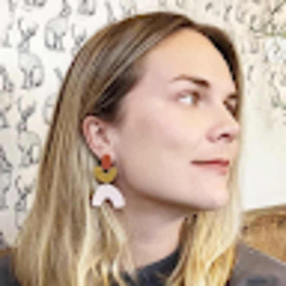 Meet your Posher, Caroline